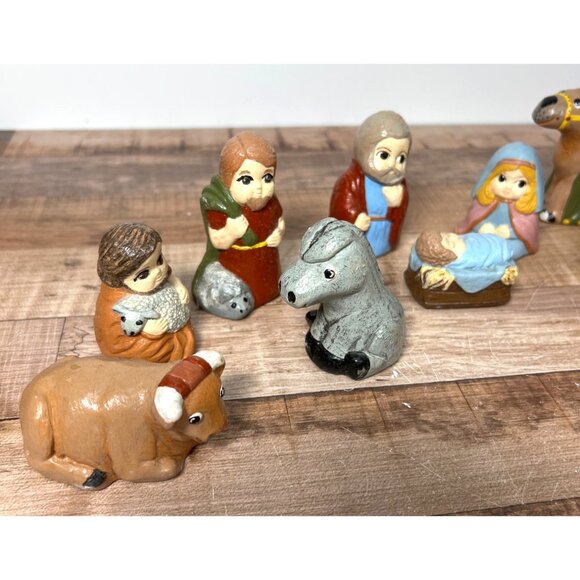12-Piece Hand-Painted Pre-Cast Ceramic Nativity Set - Picture 2 of 9